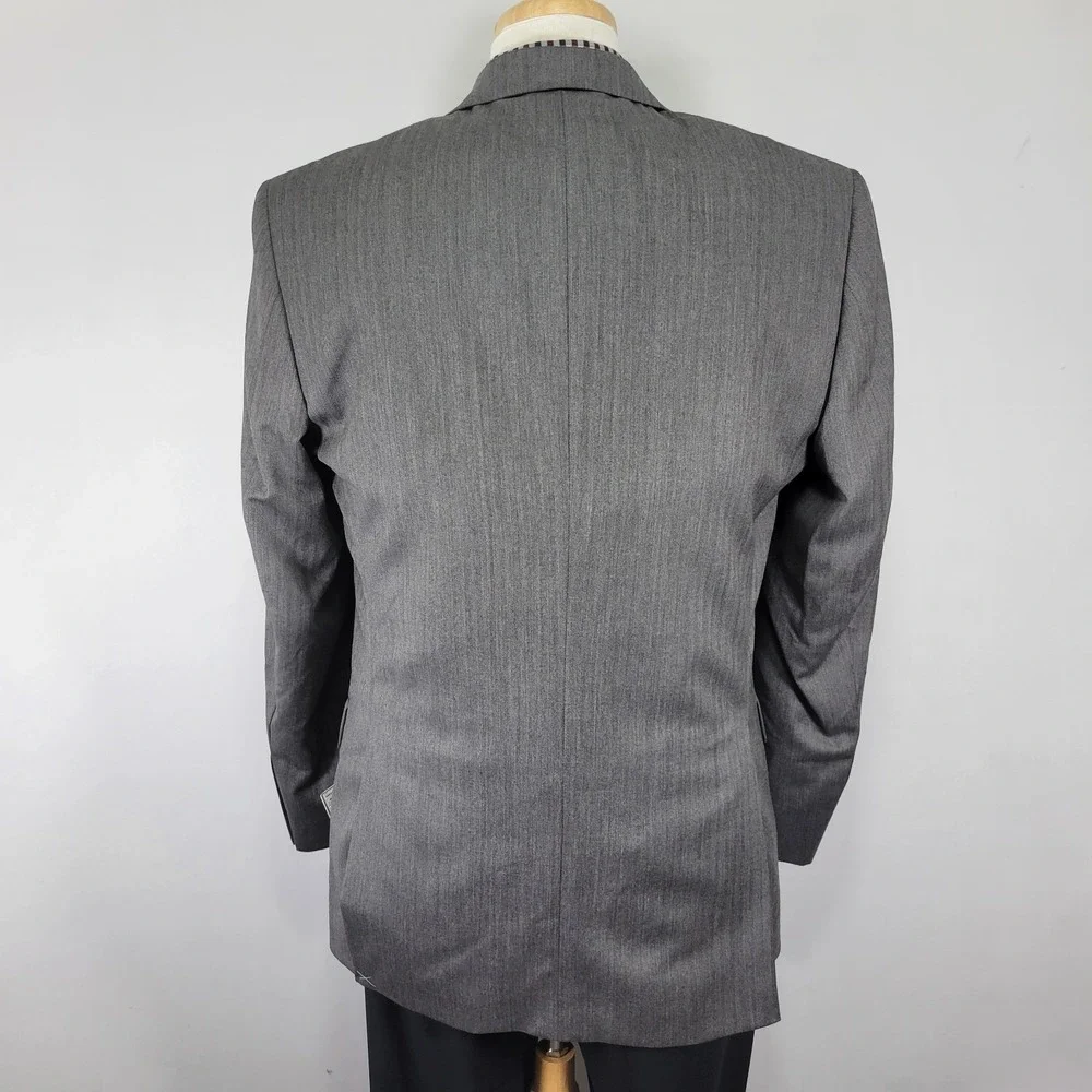 JOS A BANK Men's Sport Coat Blazer Two Button Gray Herringbone Size 41L NEW‎